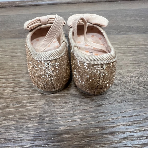 Cat & Jack Toddler Girls Gold Sparkle Bow Dress Shoes Size 6 - Picture 4 of 8